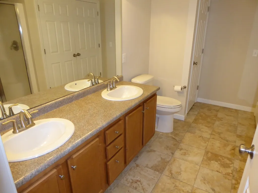 230b Ledgewood Lane Georgia VT 05468