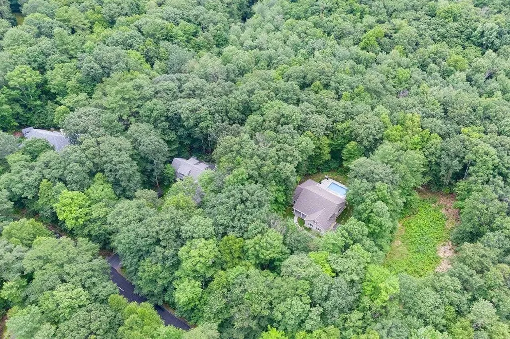 14 Jefferson Lane Kittery ME 03904
