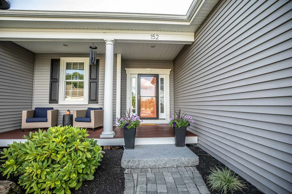 152 Sylvan Lane Manchester NH 03102