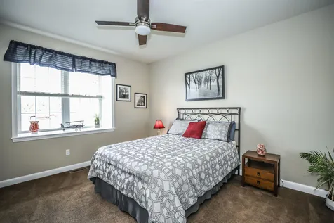152 Sylvan Lane Manchester NH 03102