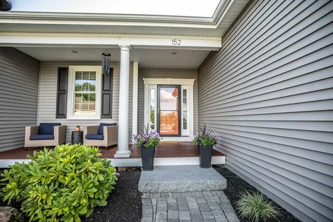 152 Sylvan Lane Manchester NH 03102