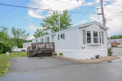 36 Brookwood Drive Salem NH 03079