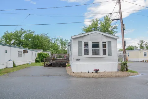36 Brookwood Drive Salem NH 03079