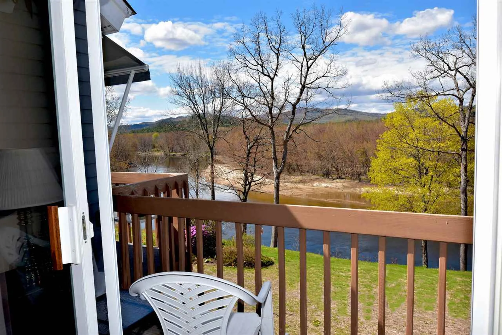 24 Circle Drive Ashland NH 03217