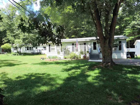 7 Hemlock Drive Danville NH 03819