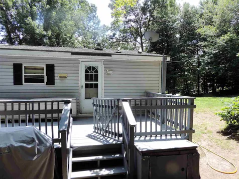 7 Hemlock Drive Danville NH 03819