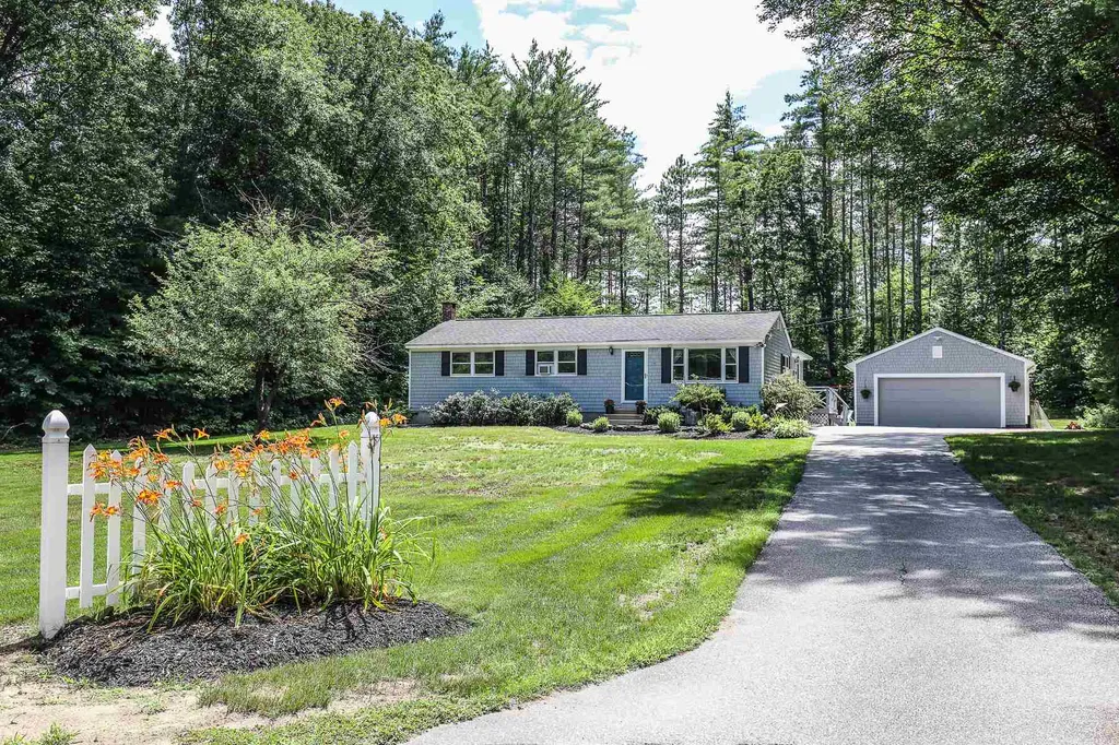 15 Evergreen Drive Bow NH 03304