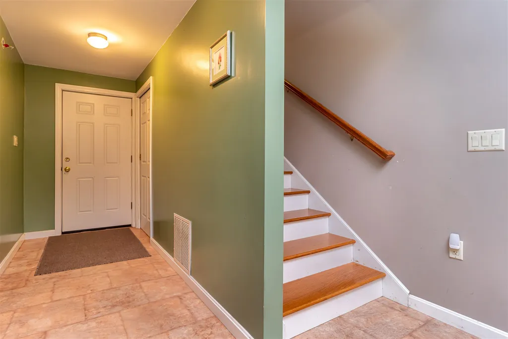 67 White Birch Lane Farmington NH 03835