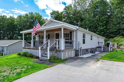 8 Ivy Lane Farmington NH 03835