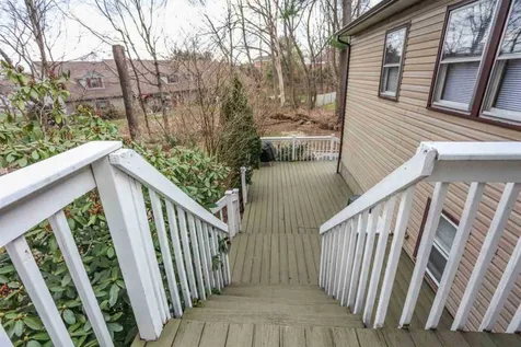 4 Heather Circle Merrimack NH 03054