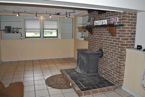 4 Heather Circle Merrimack NH 03054