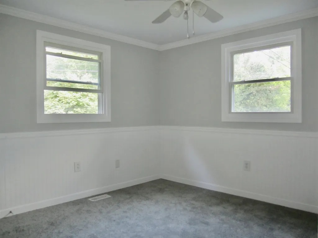 52 Hermsdorf Avenue Goffstown NH 03045