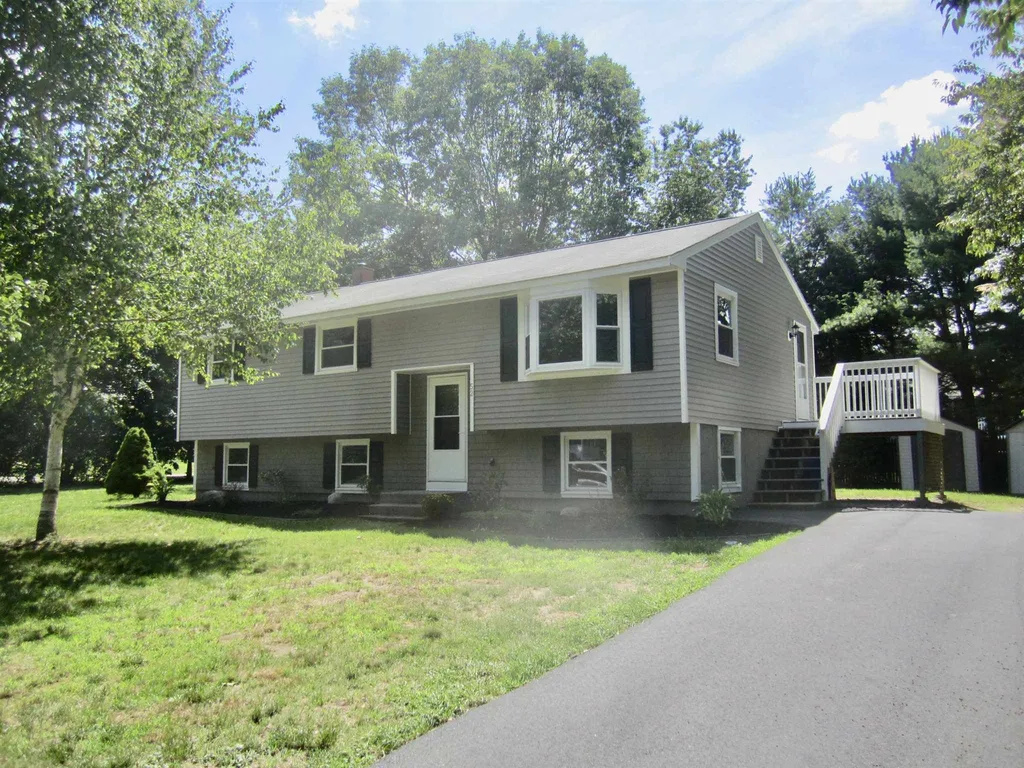 52 Hermsdorf Avenue Goffstown NH 03045