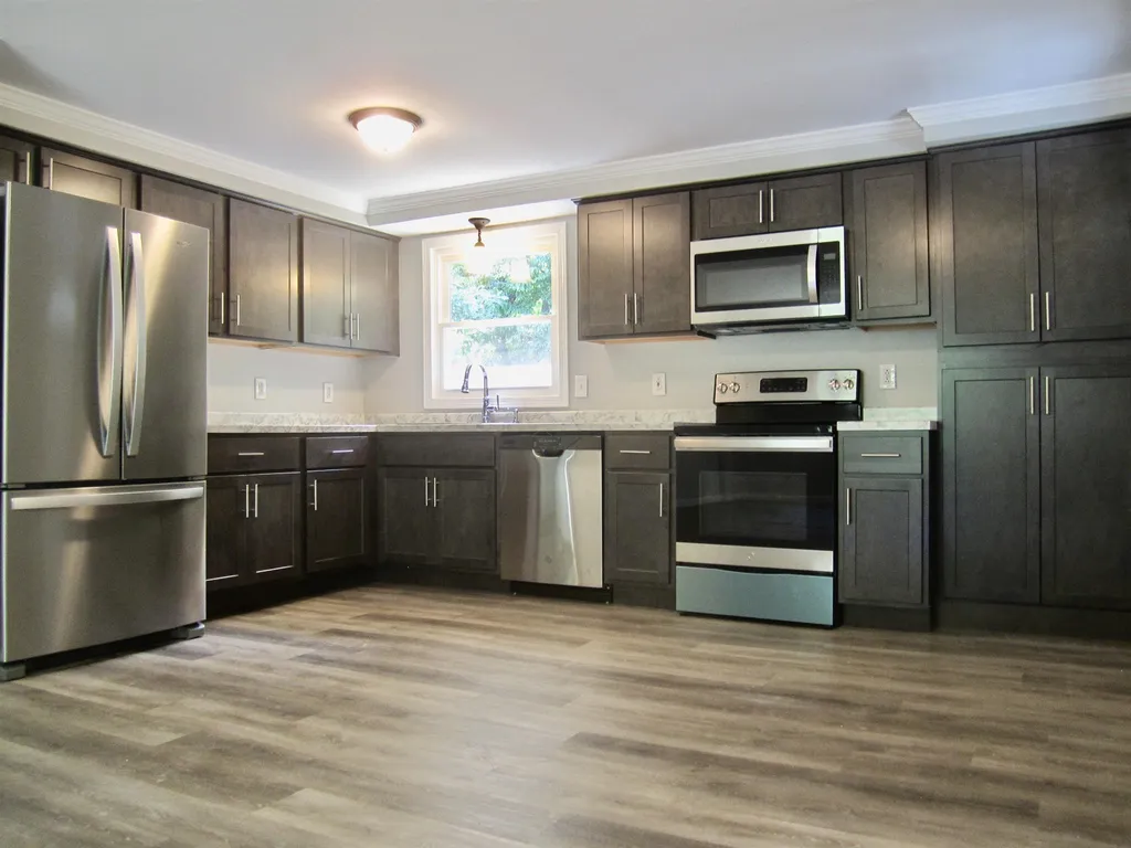 52 Hermsdorf Avenue Goffstown NH 03045