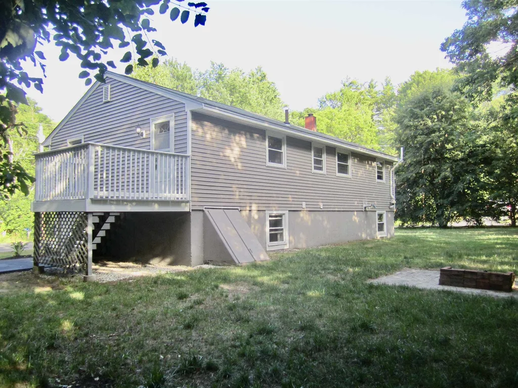 52 Hermsdorf Avenue Goffstown NH 03045