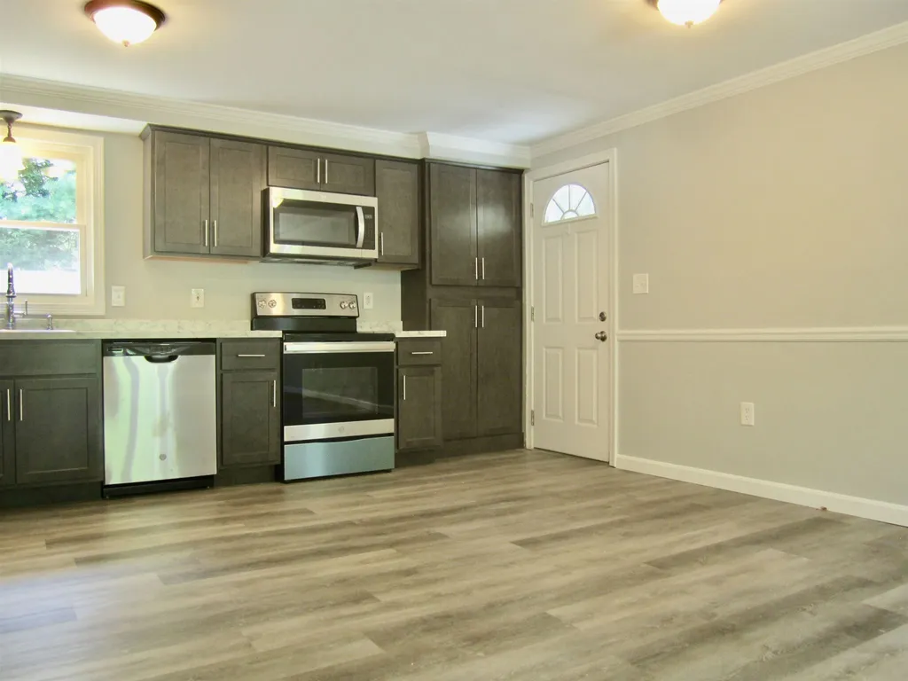 52 Hermsdorf Avenue Goffstown NH 03045