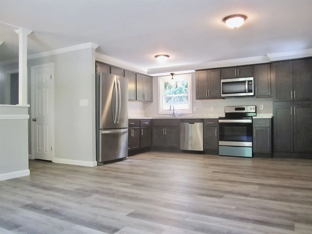 52 Hermsdorf Avenue Goffstown NH 03045