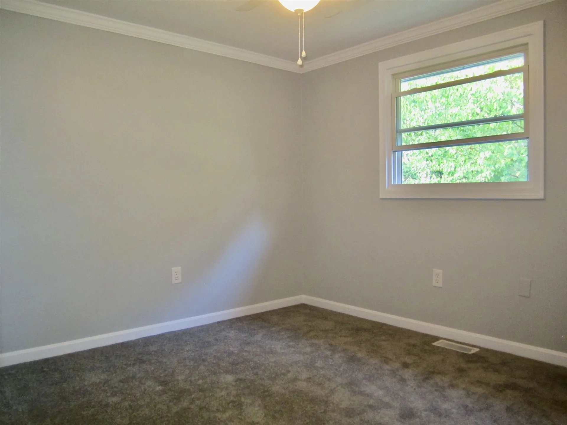 52 Hermsdorf Avenue Goffstown NH 03045