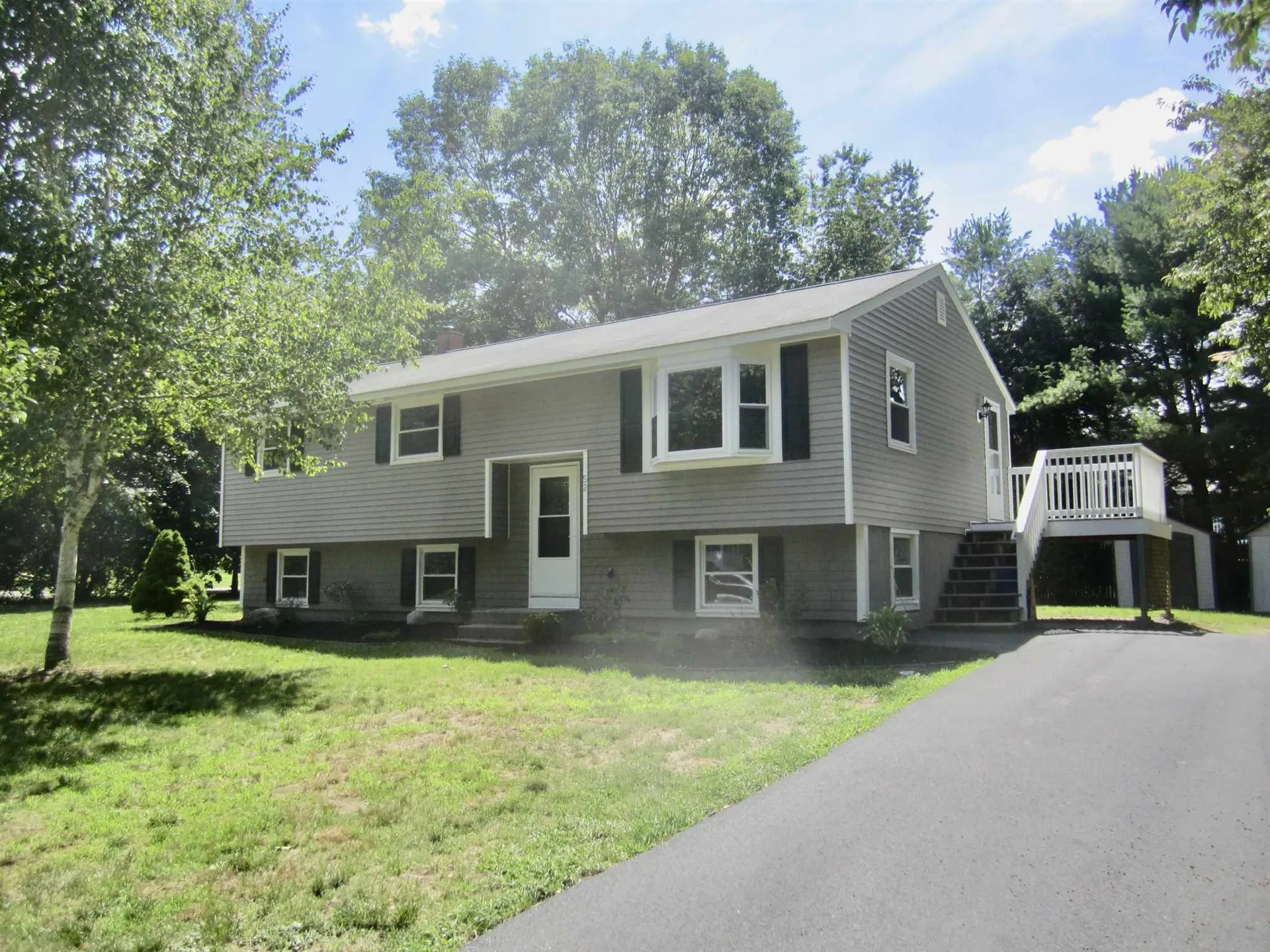 52 Hermsdorf Avenue Goffstown NH 03045