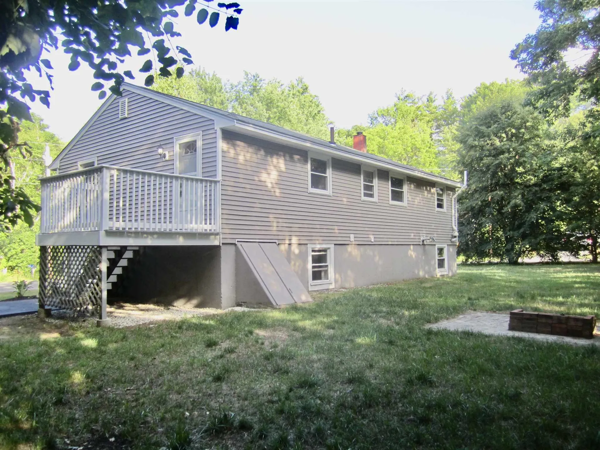 52 Hermsdorf Avenue Goffstown NH 03045