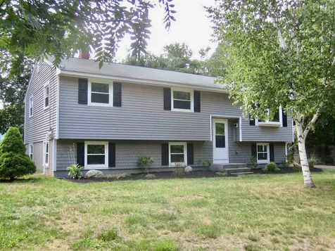 52 Hermsdorf Avenue Goffstown NH 03045