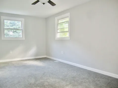 52 Hermsdorf Avenue Goffstown NH 03045