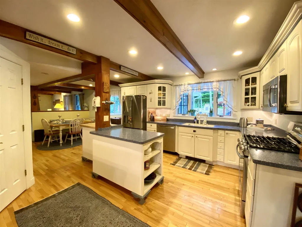 698 Cherry Valley Road Gilford NH 03249