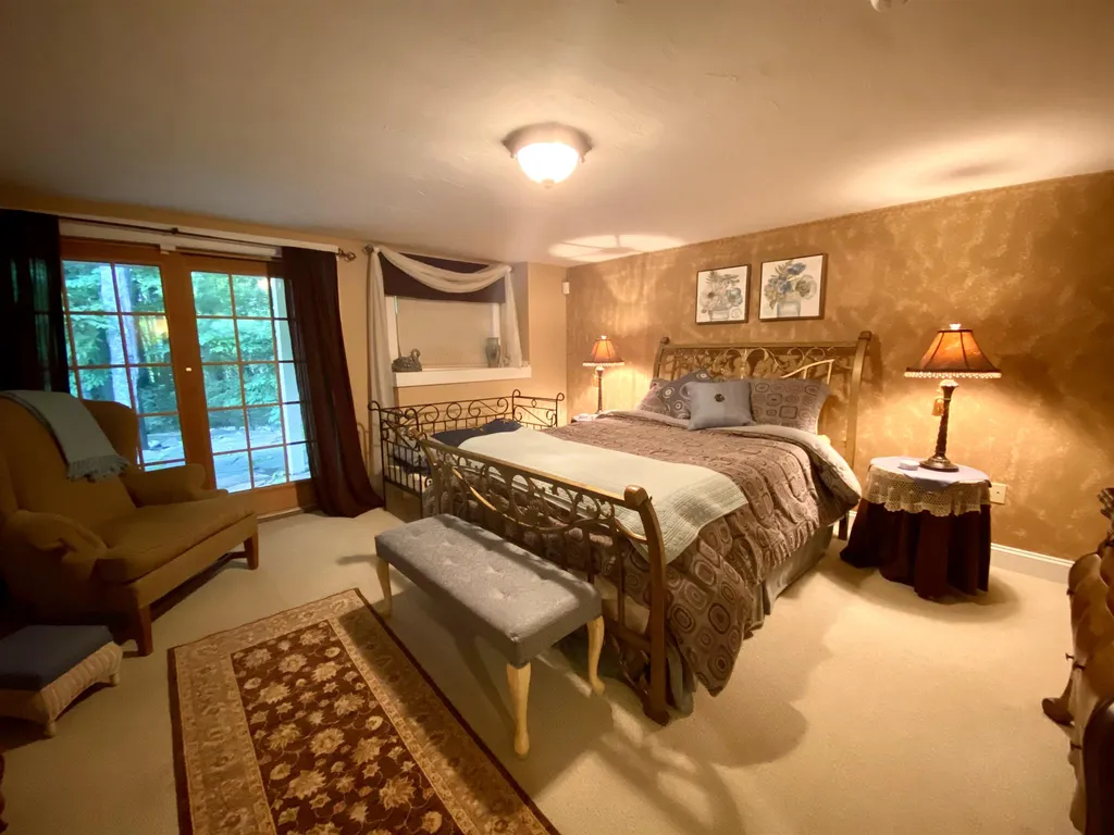698 Cherry Valley Road Gilford NH 03249