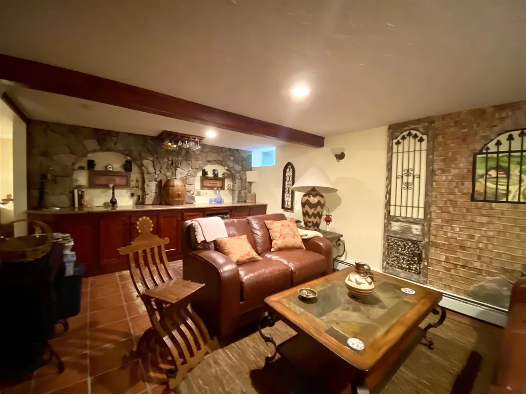 698 Cherry Valley Road Gilford NH 03249