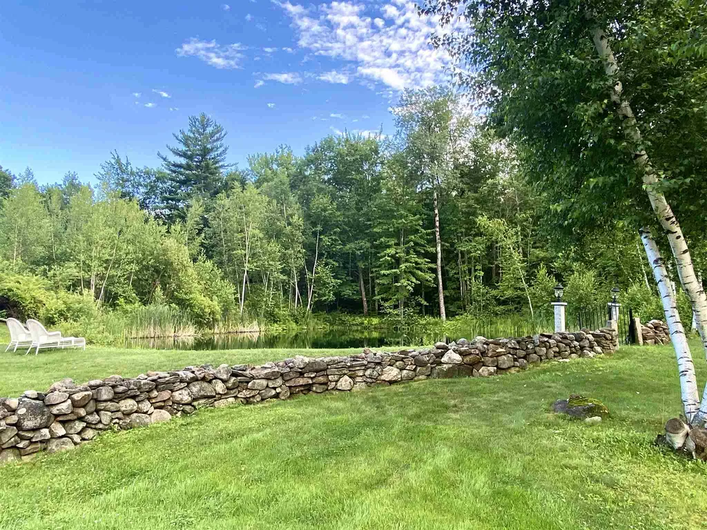698 Cherry Valley Road Gilford NH 03249