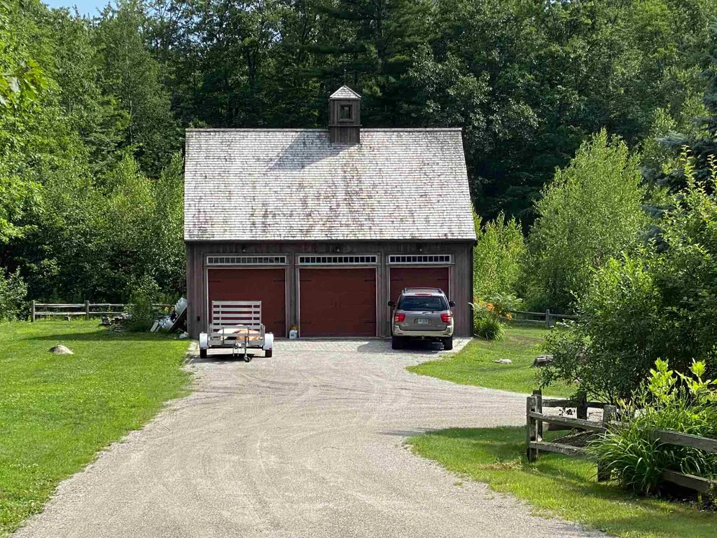 698 Cherry Valley Road Gilford NH 03249