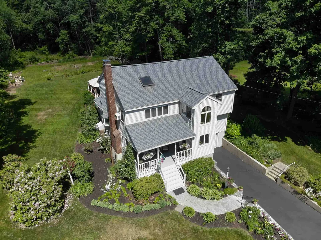 3 Eddy Lane Pelham NH 03076