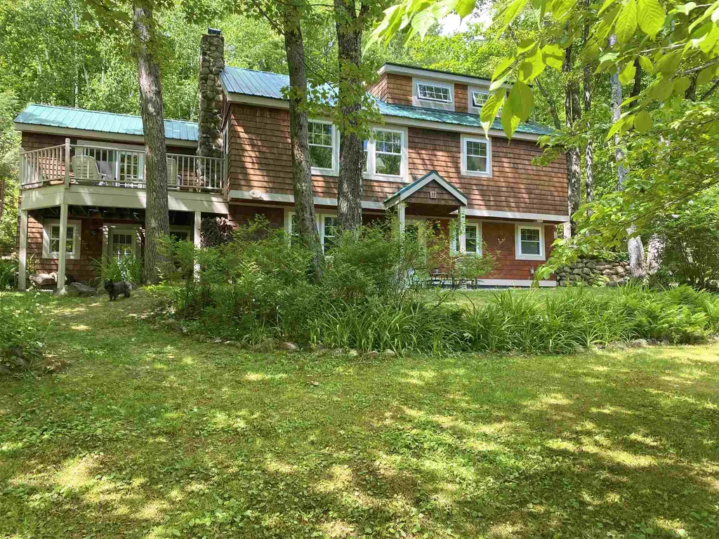33 Range Road Holderness NH 03245