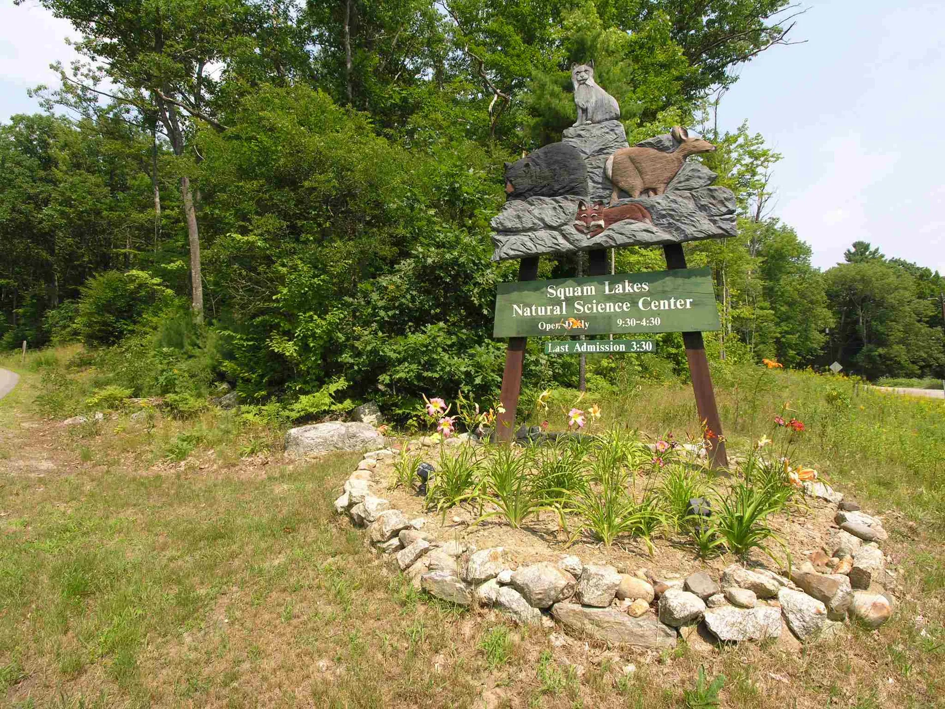 33 Range Road Holderness NH 03245