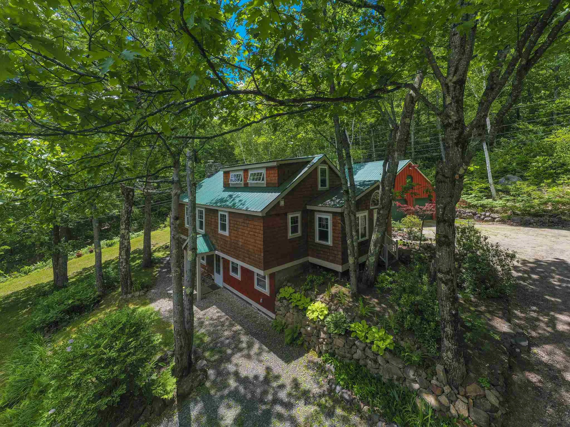 33 Range Road Holderness NH 03245