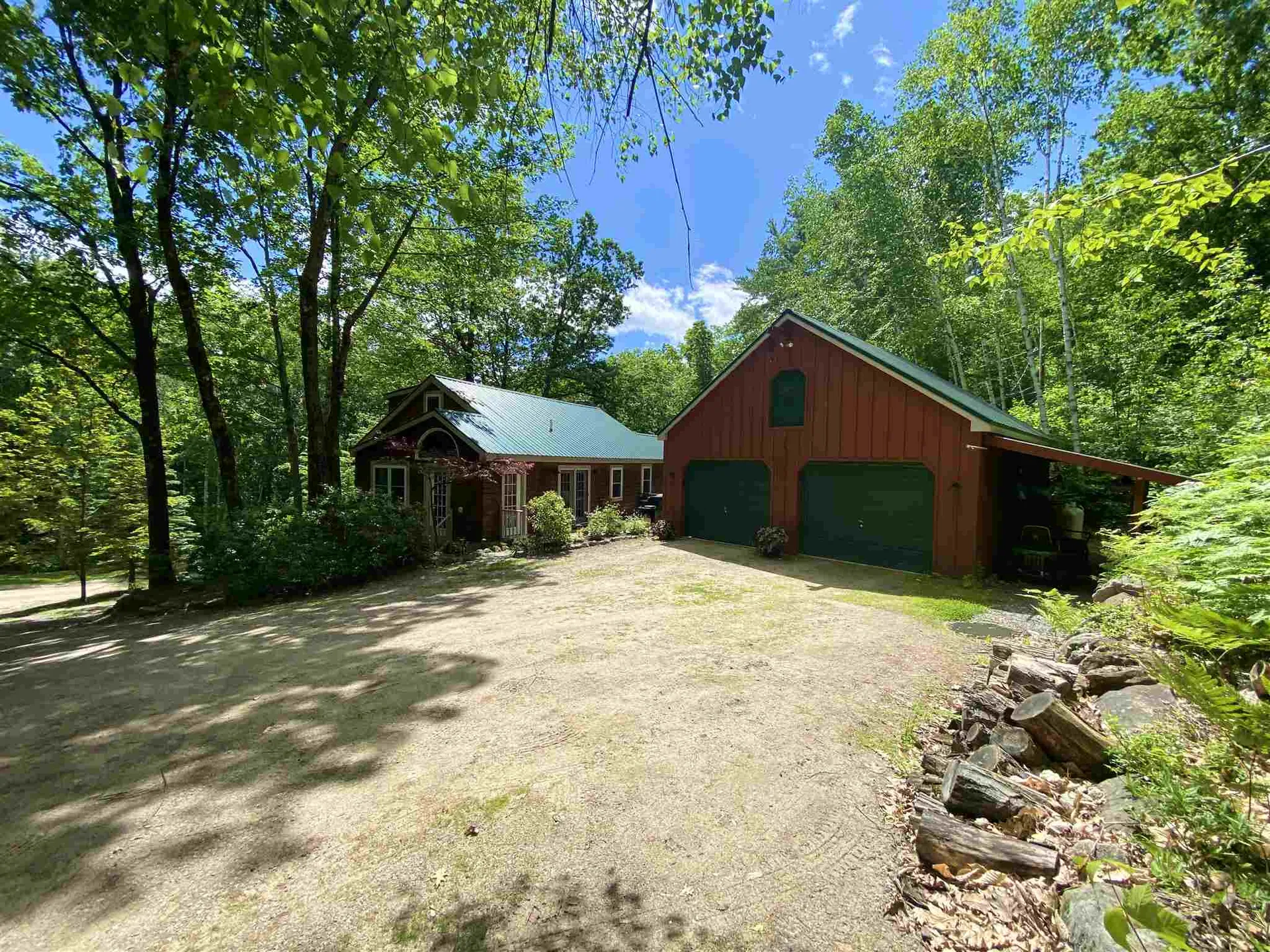 33 Range Road Holderness NH 03245