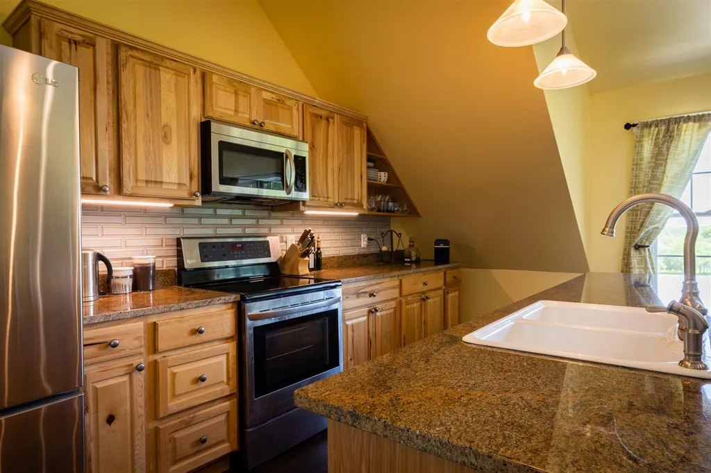 6529 Spear Street Shelburne VT 05482
