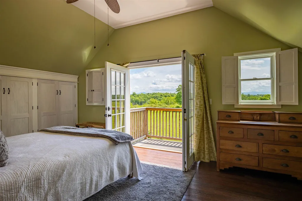 6529 Spear Street Shelburne VT 05482