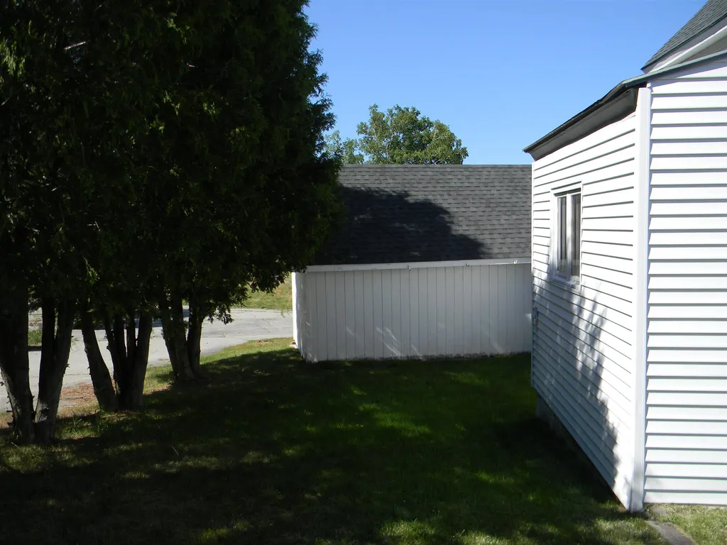 665 2nd Avenue Berlin NH 03570