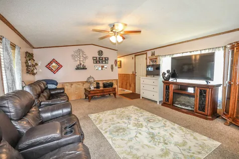 9 Cheryl Drive Allenstown NH 03275