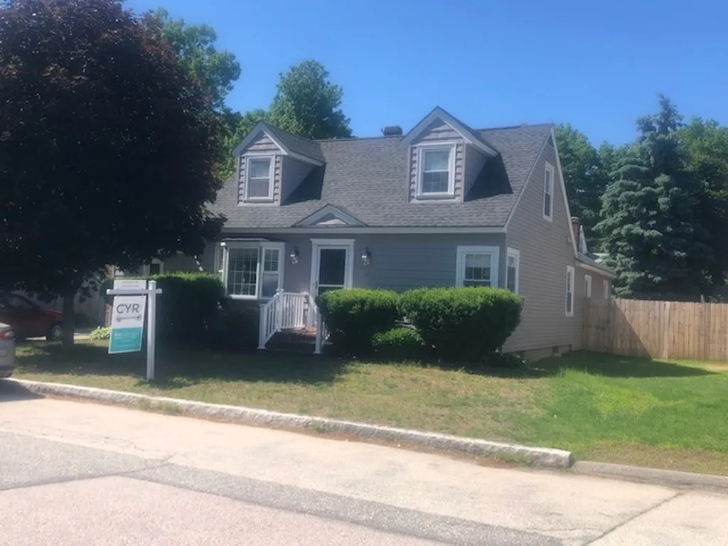 290 Seames Drive Manchester NH 03103