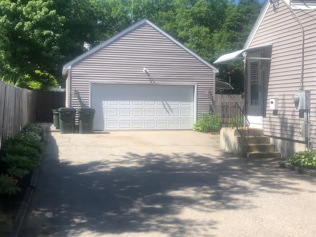 290 Seames Drive Manchester NH 03103