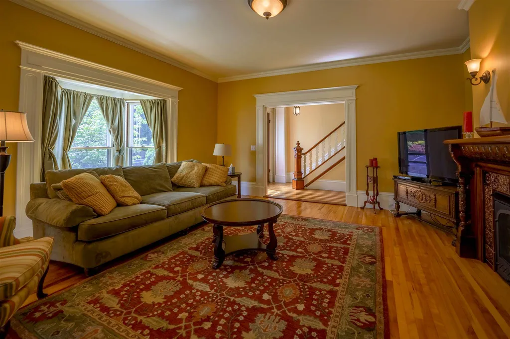 9 Highland Street Meredith NH 03253