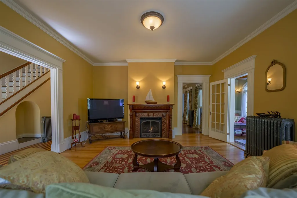 9 Highland Street Meredith NH 03253