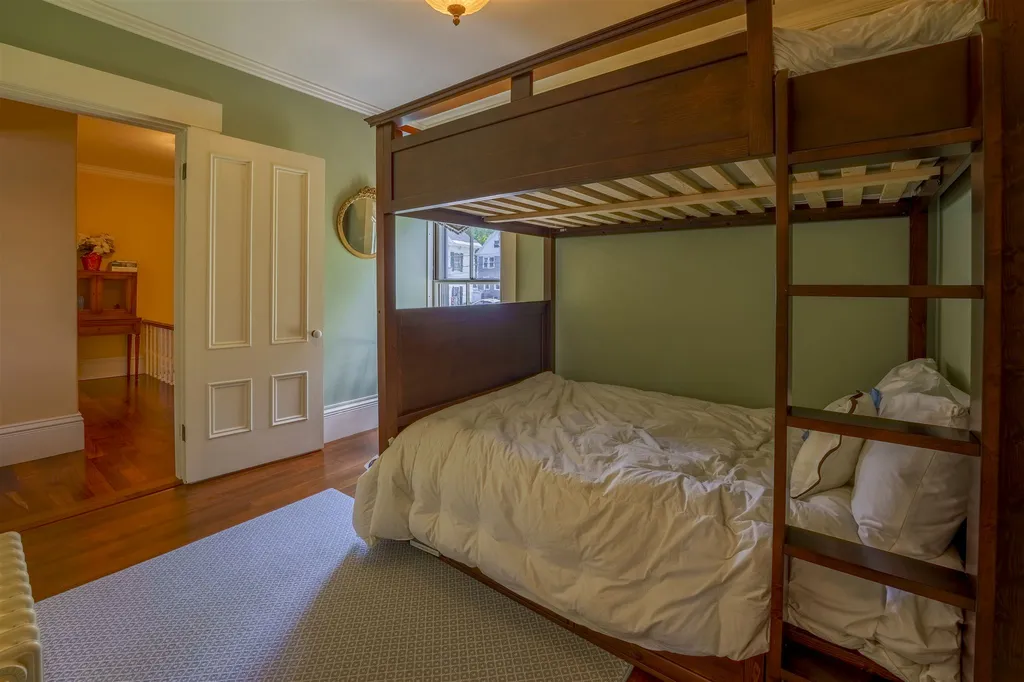 9 Highland Street Meredith NH 03253