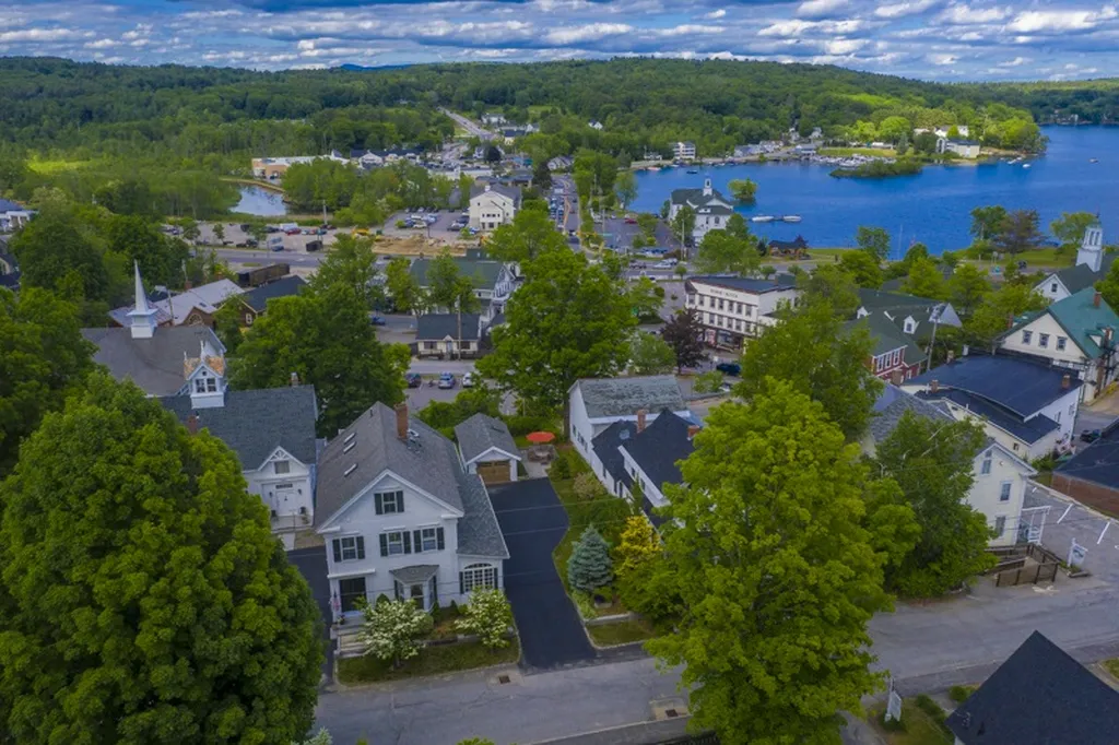 9 Highland Street Meredith NH 03253