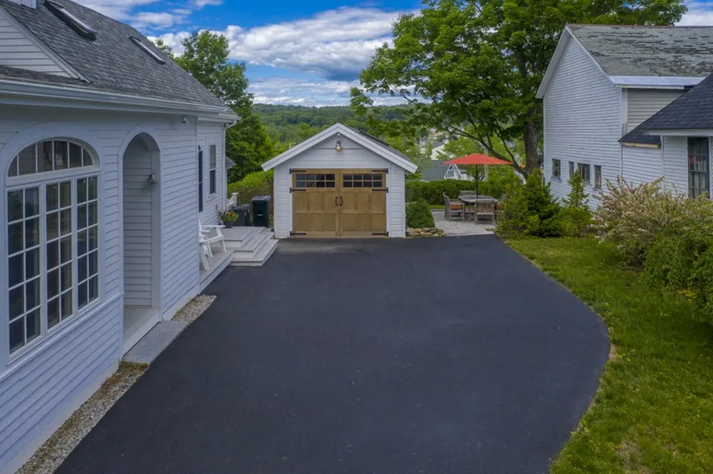 9 Highland Street Meredith NH 03253