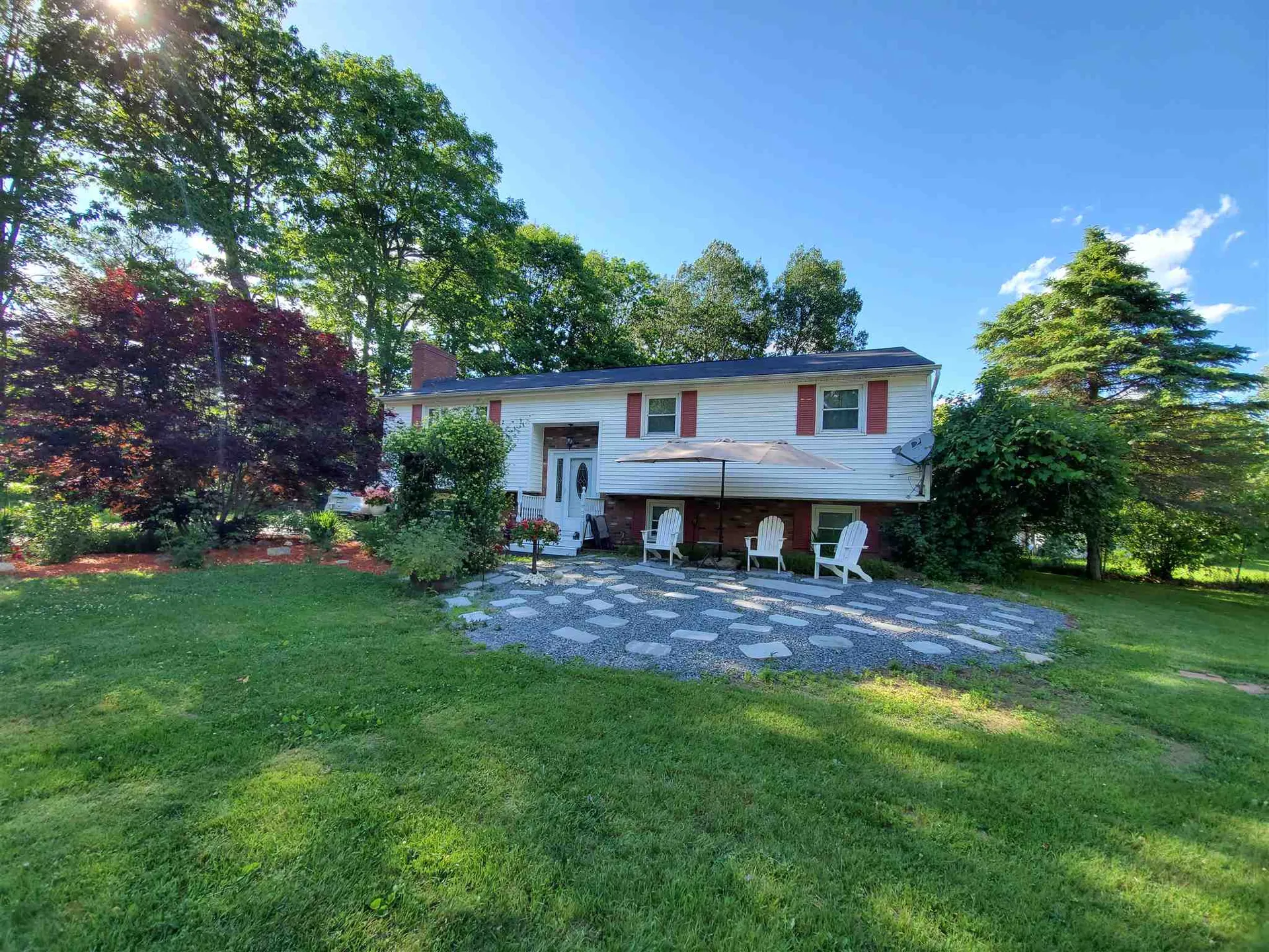 40 Crockett Drive Goffstown NH 03045