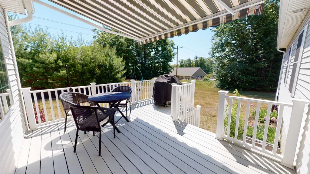 28 Cielo Drive Dover NH 03820