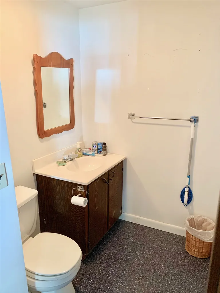 146 Main Street Colebrook NH 03576